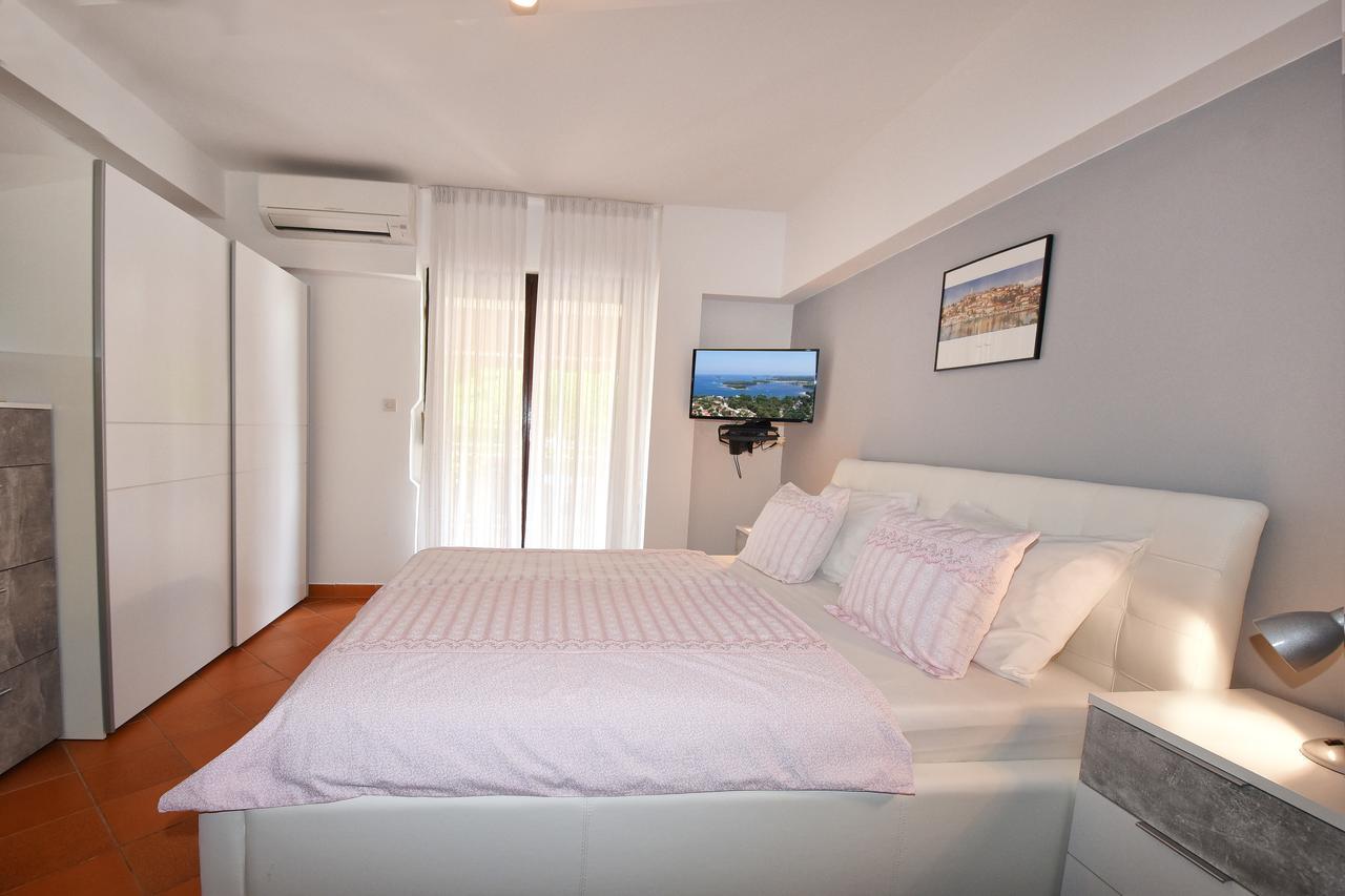 ורסאר Apartment Sambris No 1 מראה חיצוני תמונה