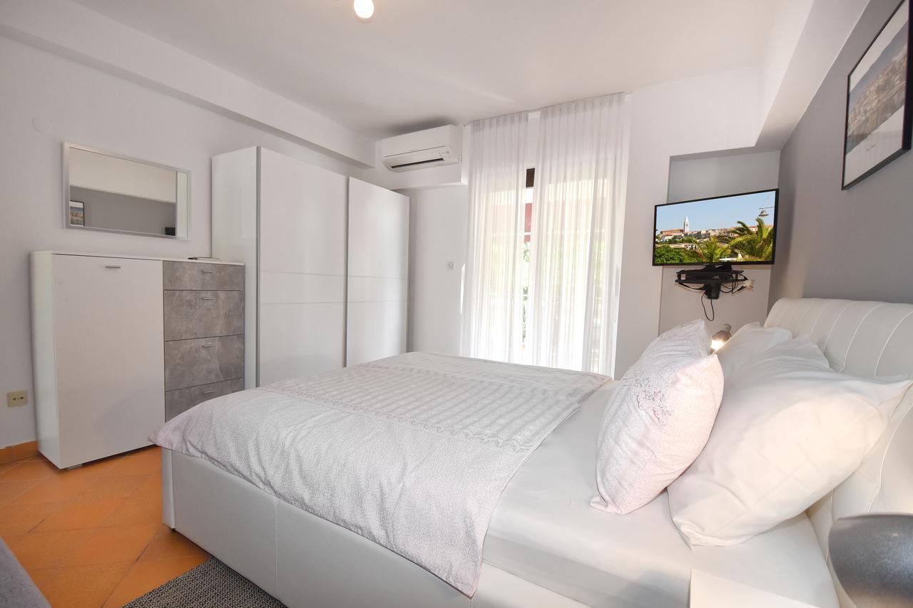 ורסאר Apartment Sambris No 1 מראה חיצוני תמונה