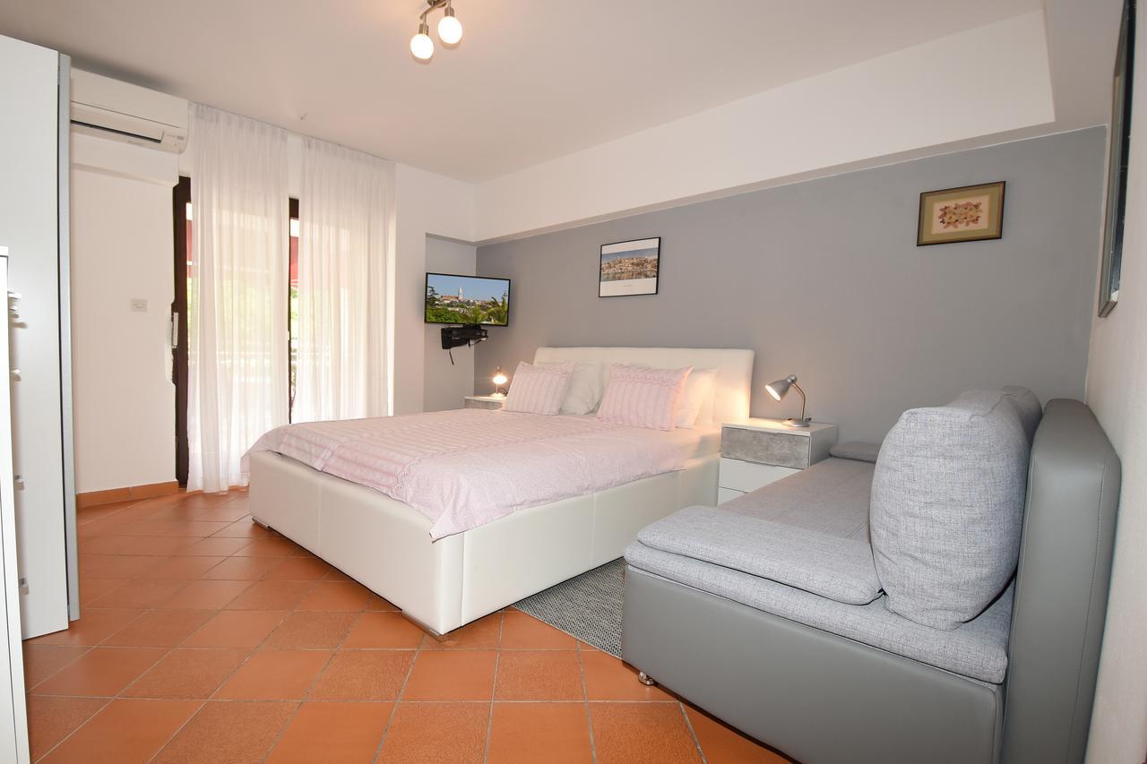 ורסאר Apartment Sambris No 1 מראה חיצוני תמונה